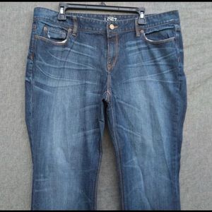 Loft Curvy Fit Boot Cut Jeans